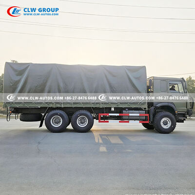 Sinotruk HOWO 6x6 All-Wheel Drive Troop Carrier Truck with 371HP Diesel Engine for 30 Personnel Transport
