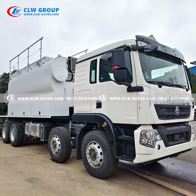 SINOTRUK HOWO 15T On-Site Mixed Explosive Truck with PLC-Based Automated Mixing and 360-Degree Rotating Hose Guide Boom